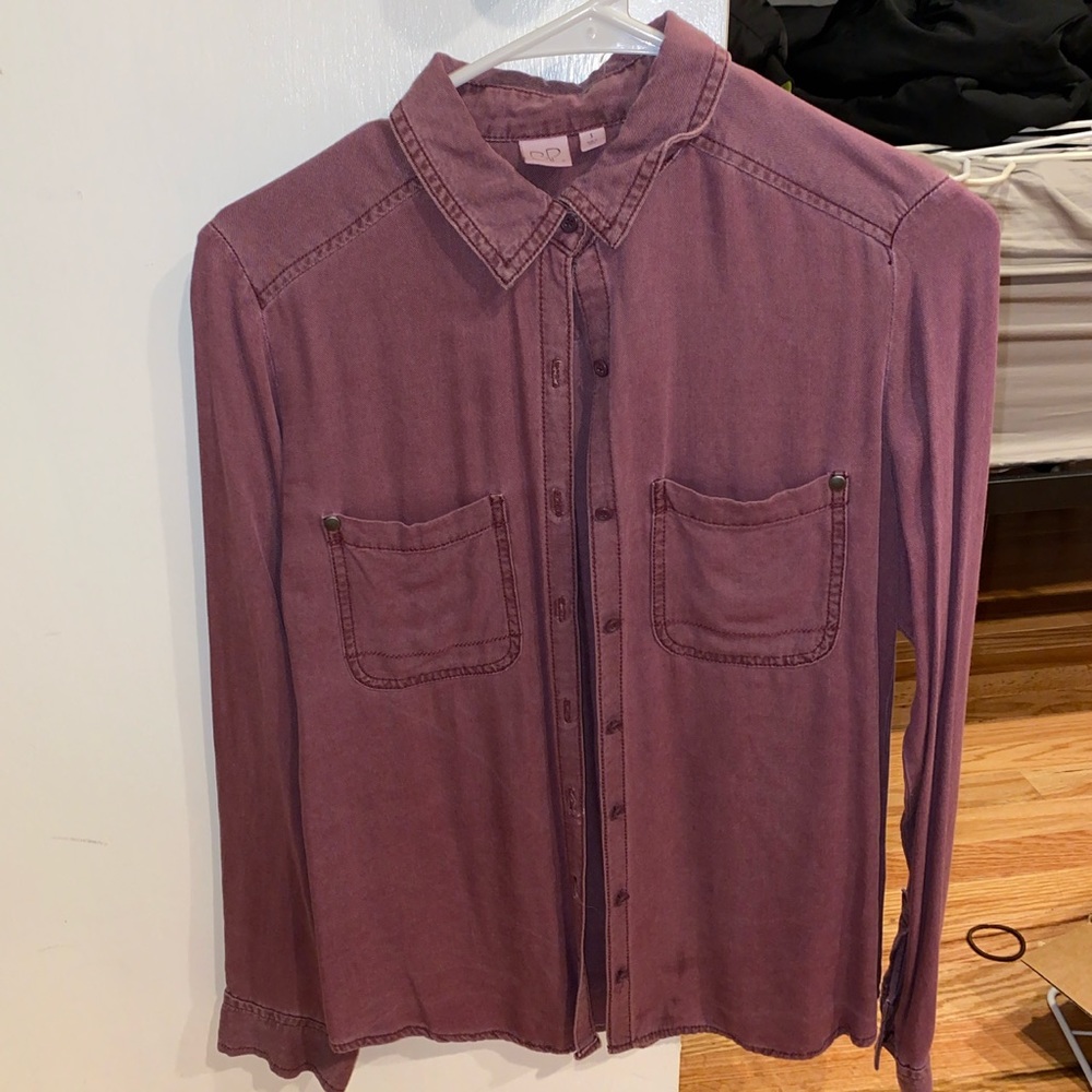 Bp button down